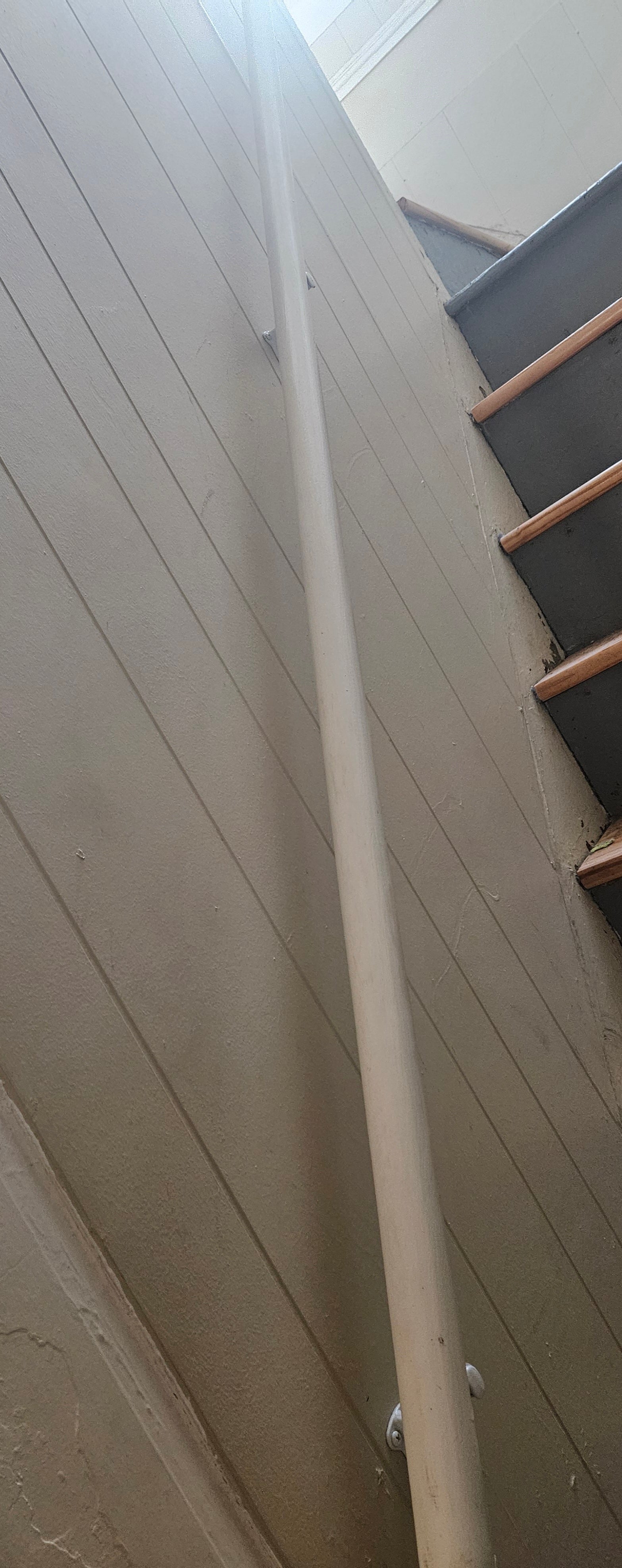 Mounting stair railing starting at 70
